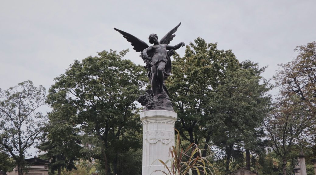 Explorez les tombes célèbres de Montparnasse